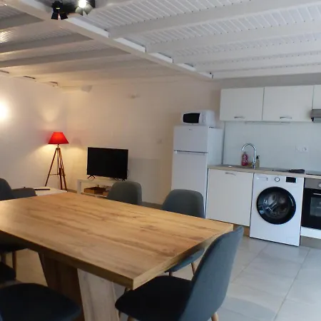Apartment De Vauvressix Proche De La Loire